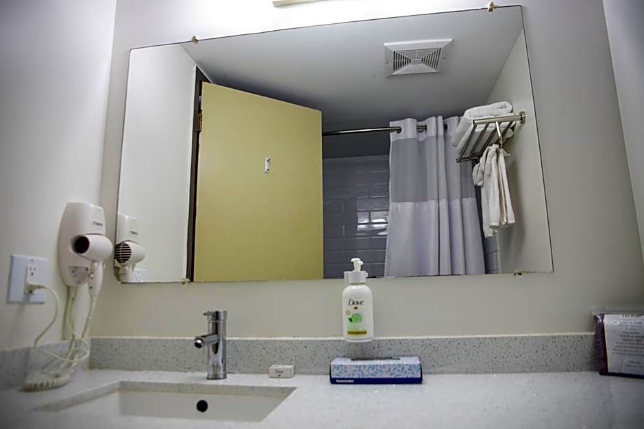 Ramada by Wyndham Dawson Creek