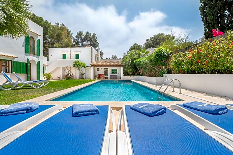 Wonderful 5 Bed Villa With Private