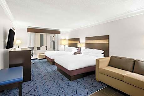 Queen Suite with Two Queen Beds - Disability Access