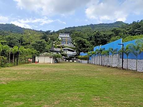 7 Monkey hills resort by spicy mango