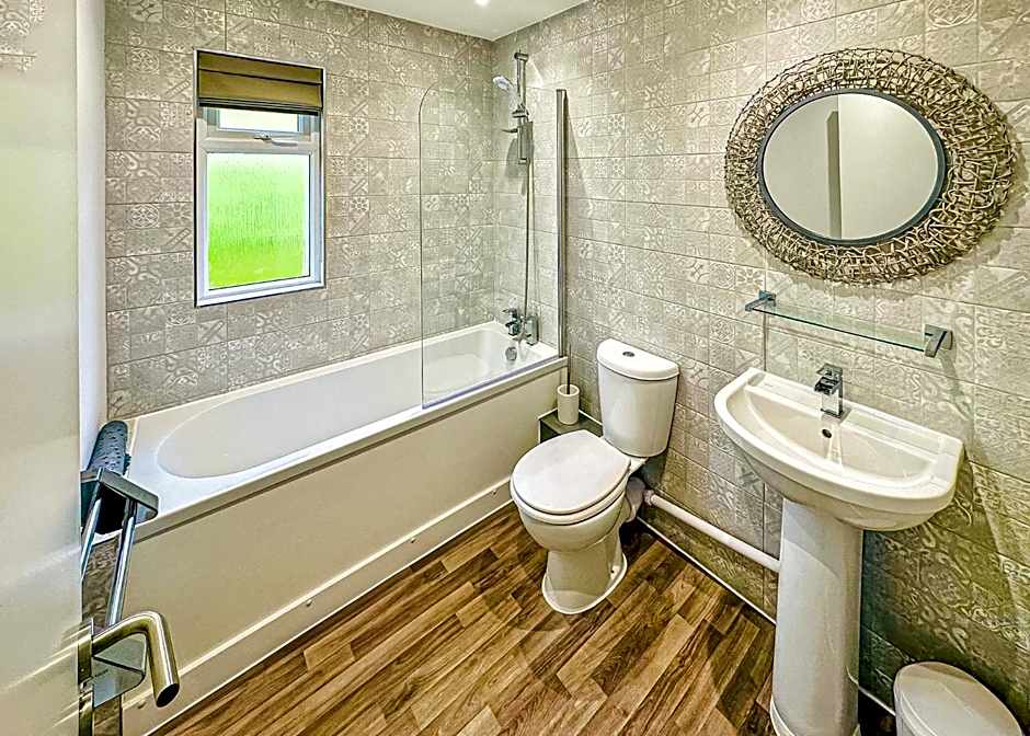 Pant Wilkin Lodges And Equestrian Centre