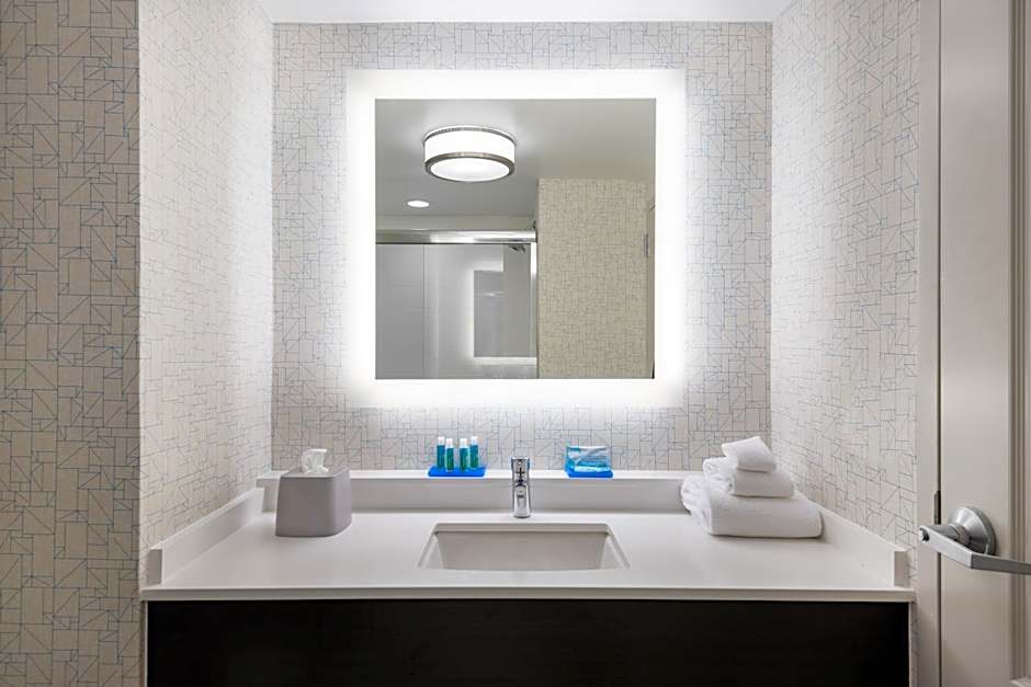 Holiday Inn Express Hotel & Suites Florence Civic Center By IHG