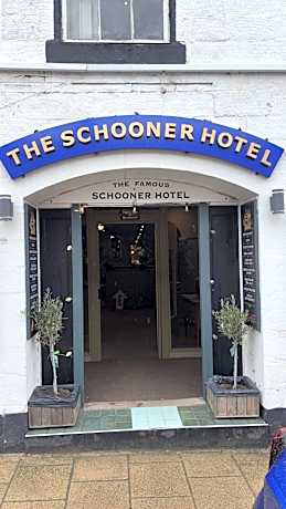 Schooner Hotel