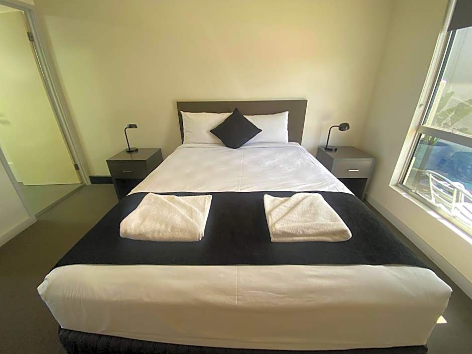 Dooley's Tavern & Motel Springsure