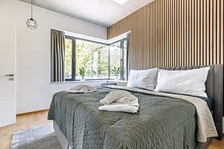 Two-Bedroom Deluxe Apartment with Balcony
