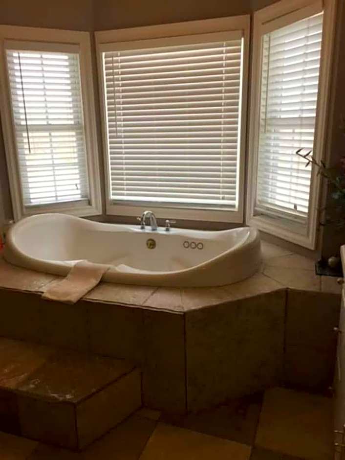 DAVIS MOUNTAINS INN BED AND BREAKFAST - ADULT ONLY