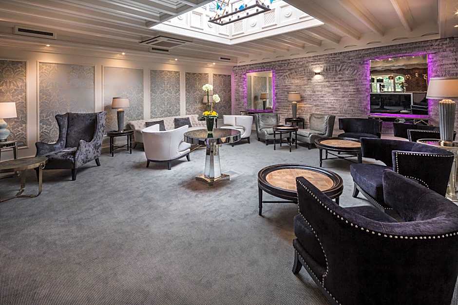 Treacys Oakwood Hotel, Shannon