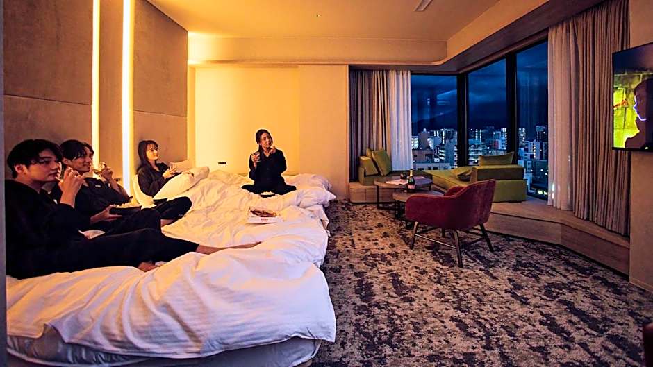 FAV LUX Kagoshima Tenmonkan