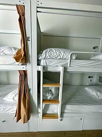 Quadruple Room with Shared Bathroom