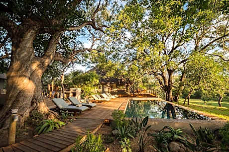 Rukiya Safari Camp