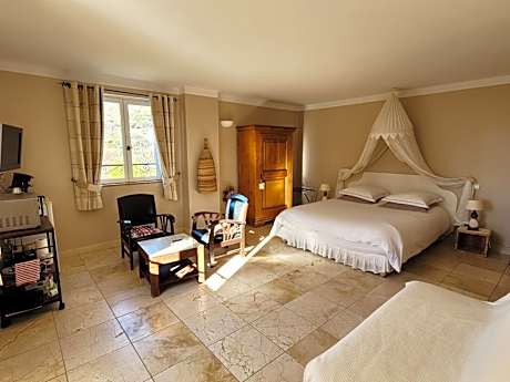 Large Double Room