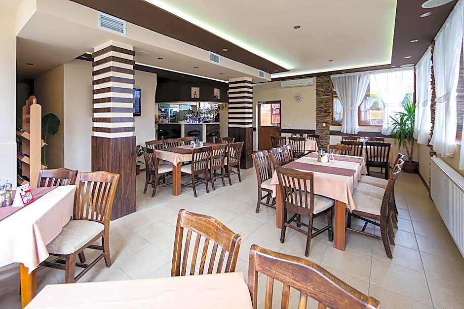 Sharkov Family Hotel