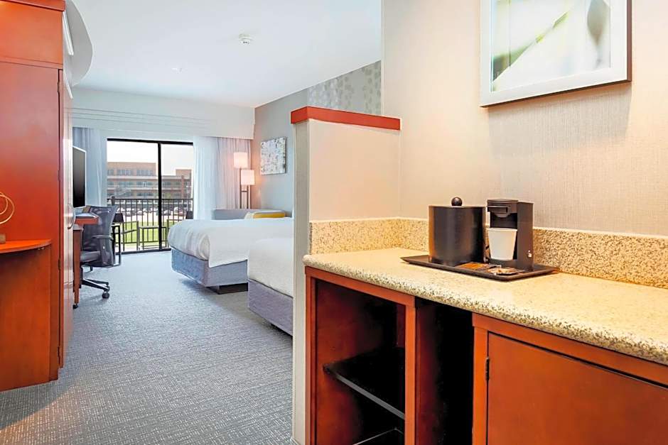 Courtyard by Marriott Dallas Arlington South