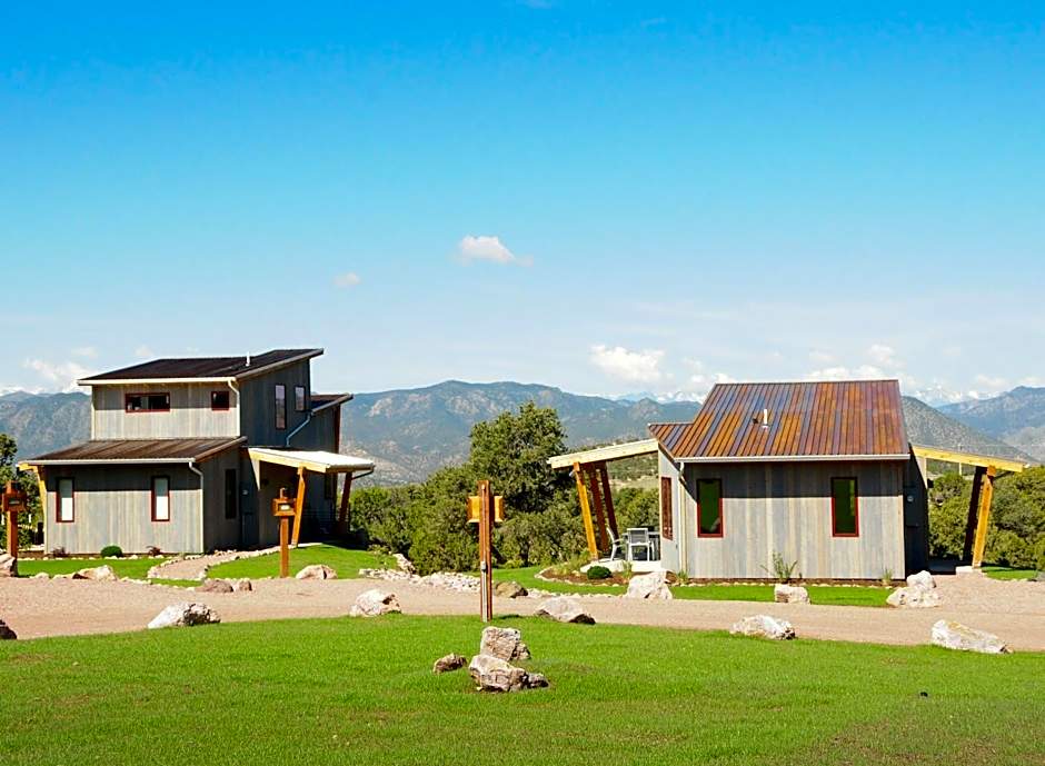 Royal Gorge Cabins