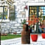 Urla Taş Konak Otel