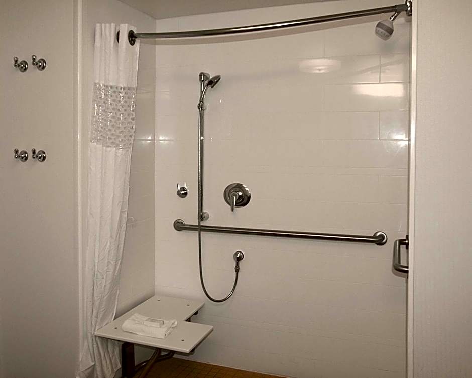 Hampton Inn By Hilton And Suites Charlotte/Pineville