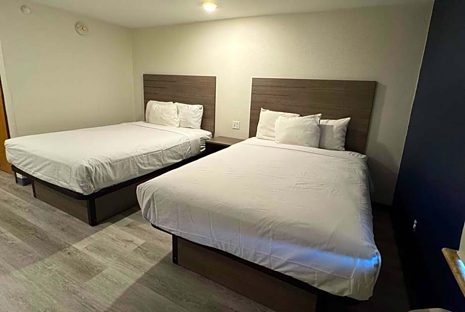 Baymont Inn & Suites By Wyndham Dickinson, ND