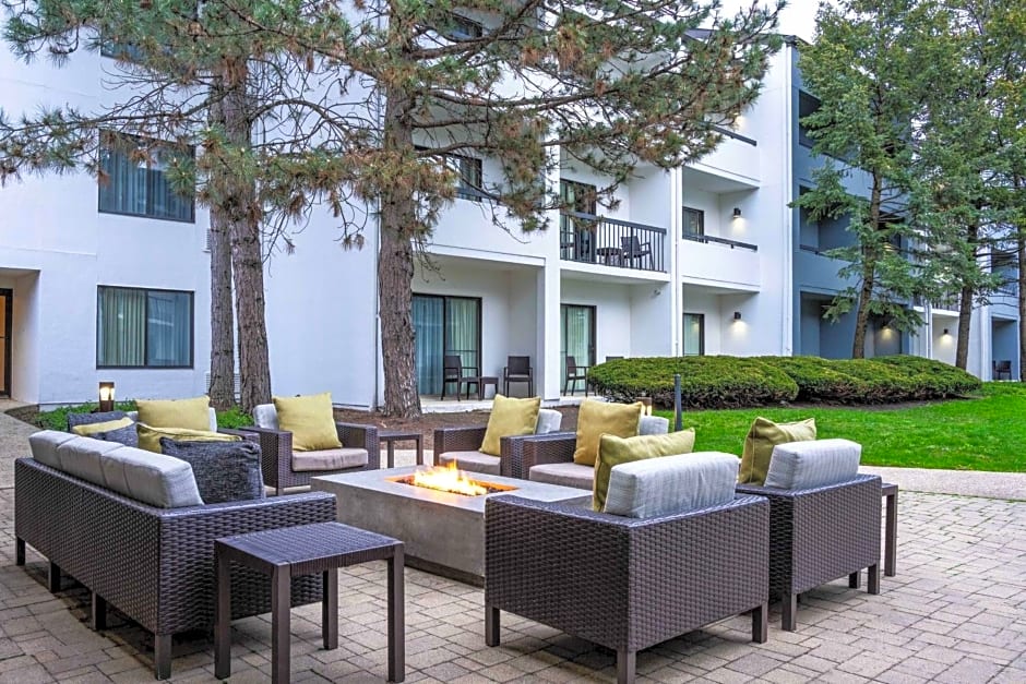Courtyard Chicago Wood Dale / Itasca