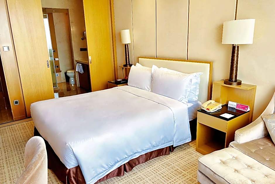 Ramada Plaza Qiandeng Kunshan