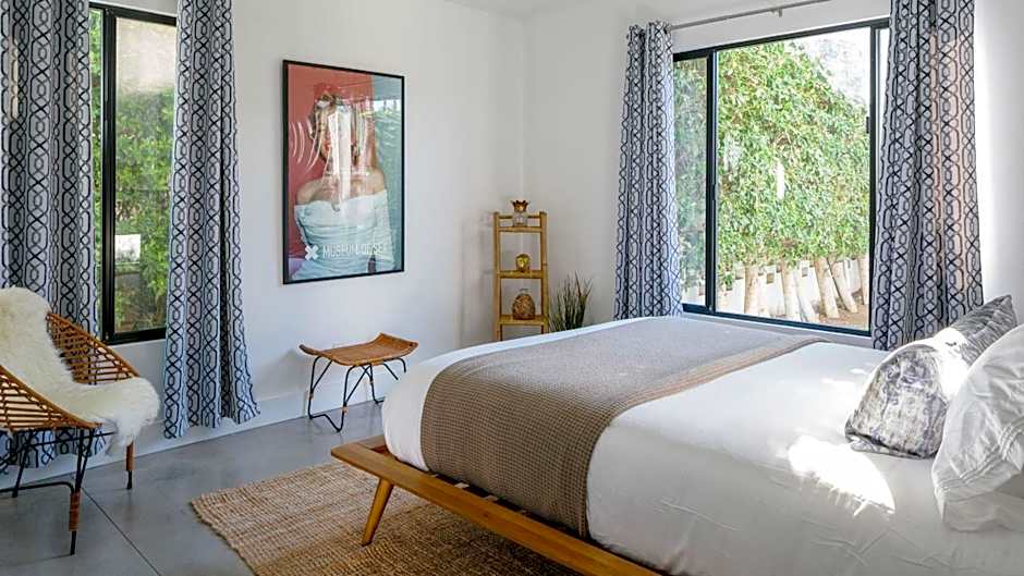 Hotel El Cid by AvantStay 16 OCC Full Hotel Buyout in Palm Springs w Pool