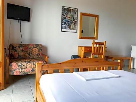 Triple Room with Lake View