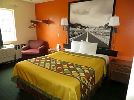 King Room - Non-Smoking