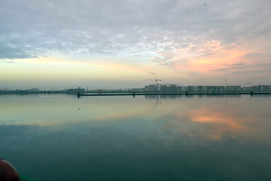 Floating B&B Amsterdam