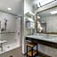 Hampton Inn & Suites Dallas/Plano-East