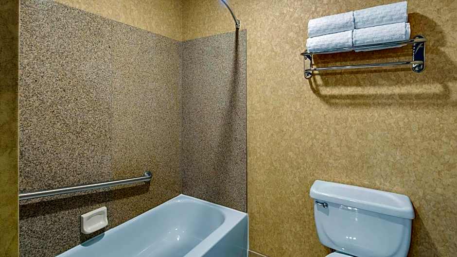 Best Western Plus Kelly Inn And Suites
