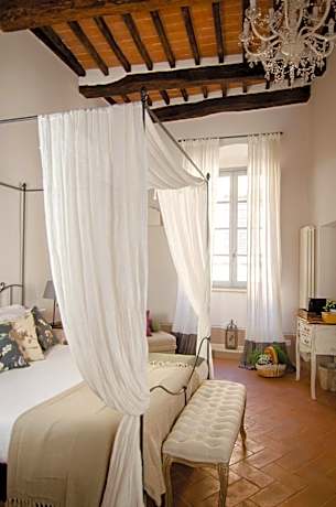 Dimora Dell'Erbe Rooms