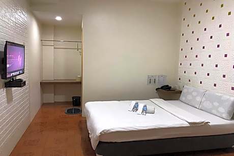 Im Inn Hotel Sorsogon near SM or Terminal