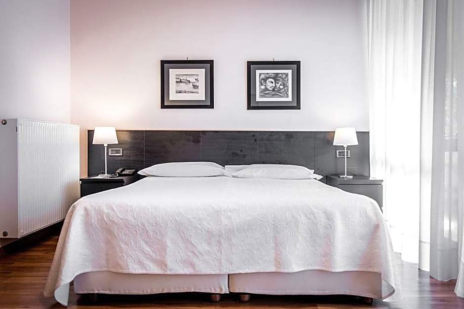 Astor Hotel