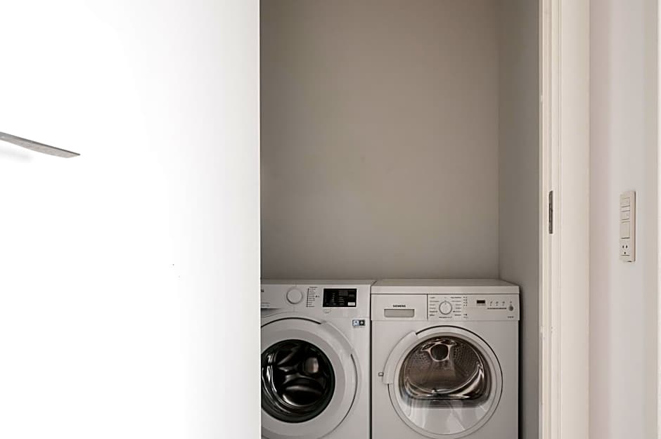 The Pier apartments by Daniel&Jacob's