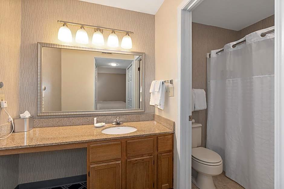 Residences at Daniel Webster