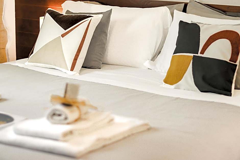 B&B Qaral