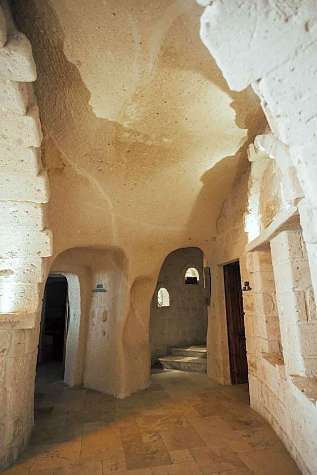 Hu of Cappadocia - Special Class