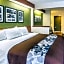 Sleep Inn & Suites Bay View Acme - Traverse City