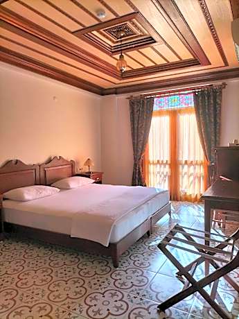 Deluxe Double or Twin