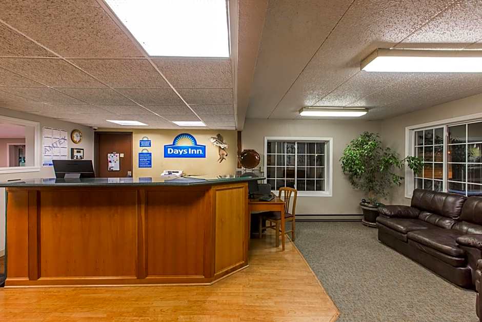 Days Inn by Wyndham Pierre