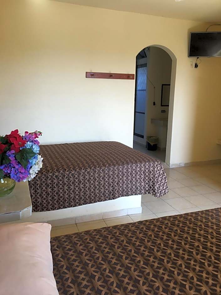 Hotel Sociedad y Maristas