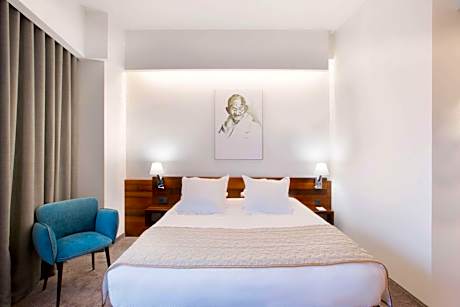 Superior Queen Room - Vineyard and Castle View