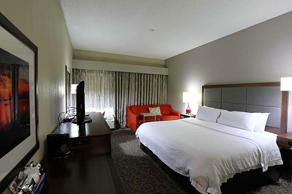 Hampton Inn By Hilton Dyersburg