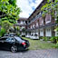 Urbanview Hotel Wayan Mansion