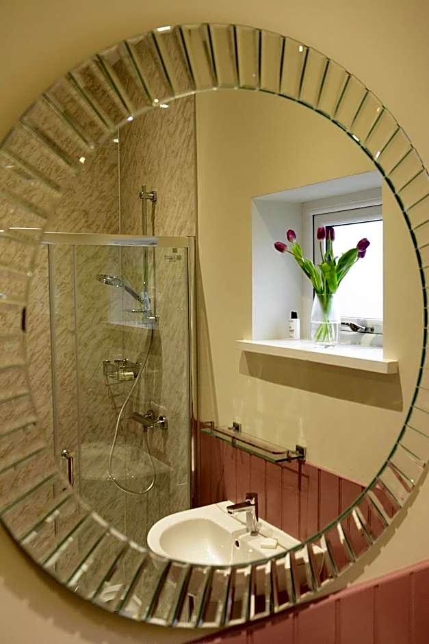 Cwmbach Lodge luxury B&B