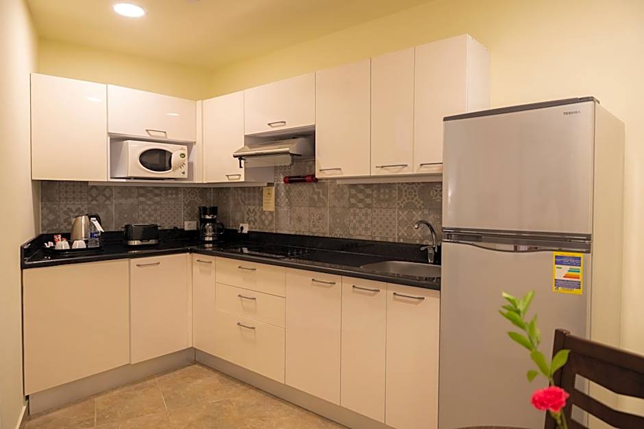 Swiss Inn Plaza Hotel