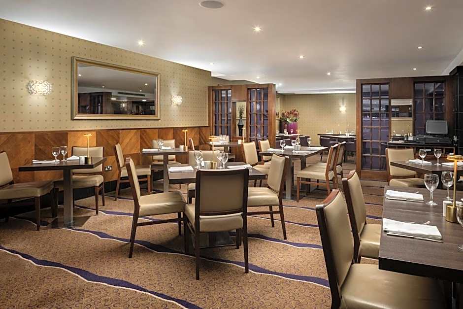 Crowne Plaza London Ealing By IHG
