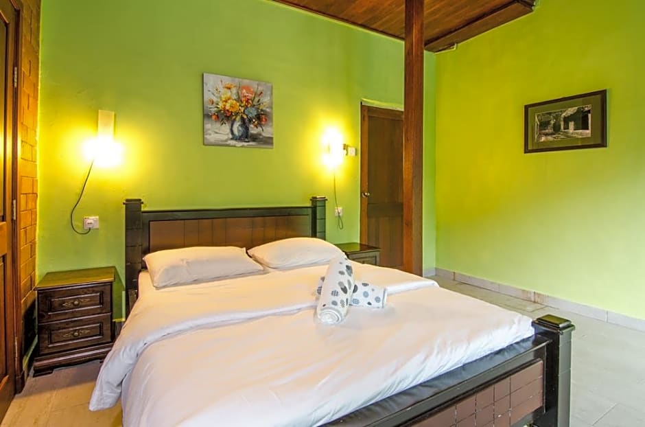 De Serenity - Exclusive Jungle Retreat