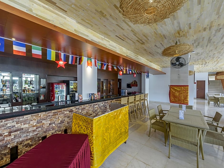 Grand La Walon Hotel