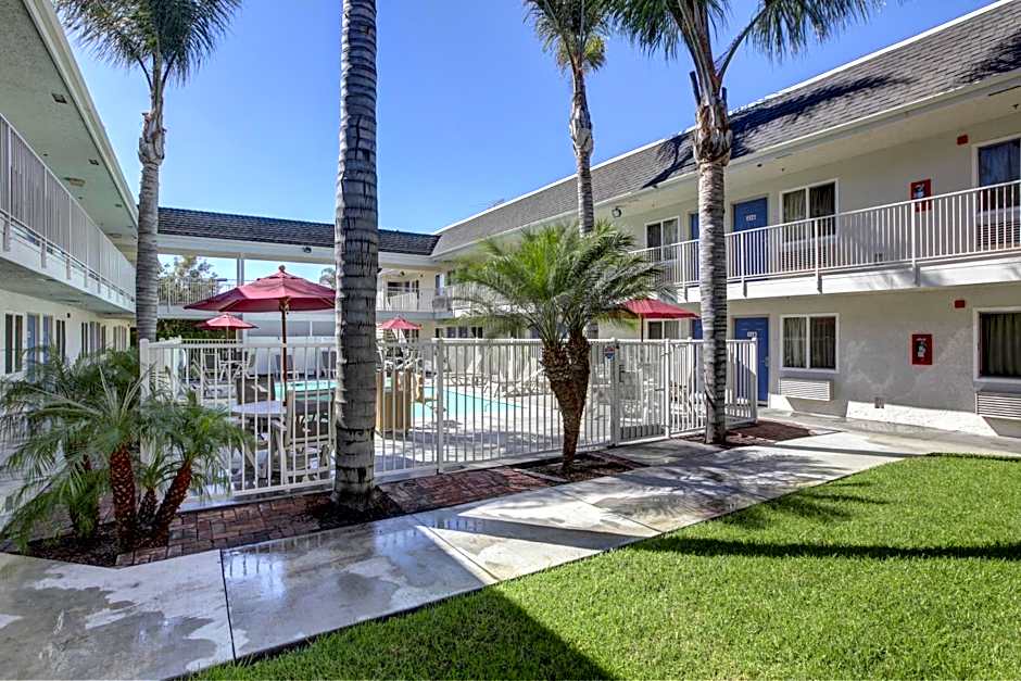 Motel 6-Westminster, CA - North