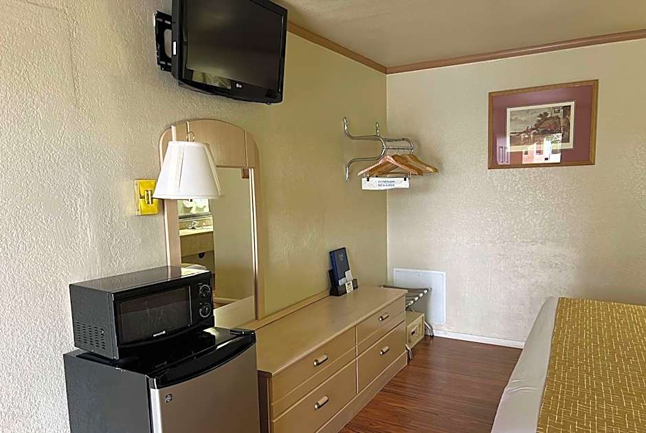 Travelodge by Wyndham Holbrook